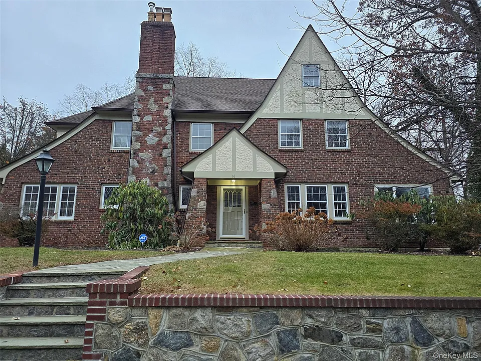 16 Bon Air Ave