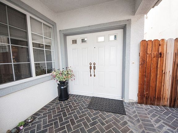 4th image of 8865 E Foxhollow Dr