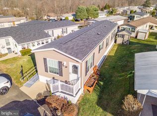 100 Winding Brook Run, North Wales, PA 19454
