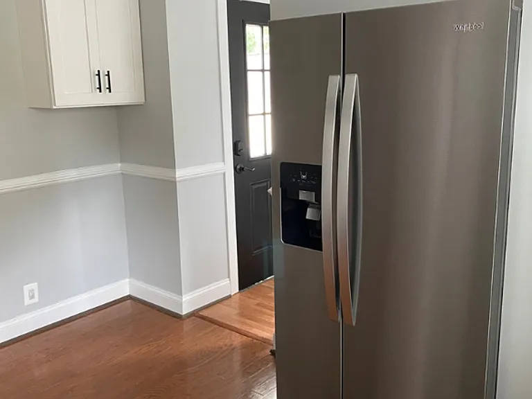 4319 Kenwood Avenue W Bath #5-850 — Photo 5