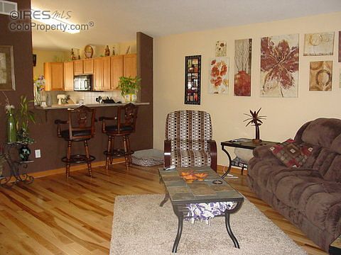 4th image of 729 Rodgers Cir