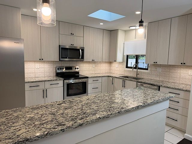 1st image of 1 Broomsedge Ct