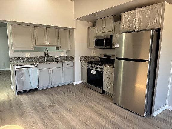 2nd image of 721 Ocean View Dr #5