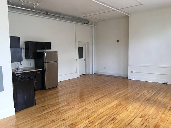 2nd image of 75 Bank St APT 107