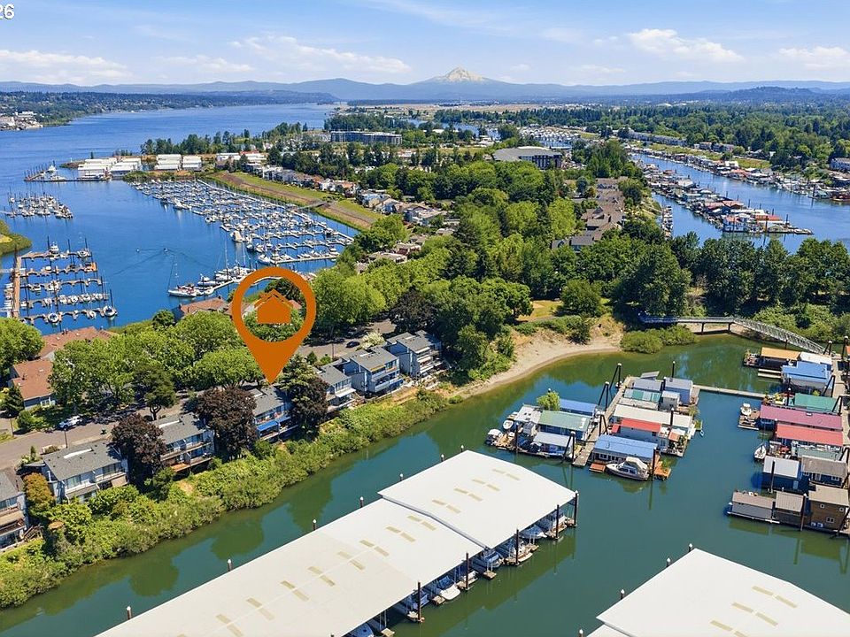 1st image of 620 N Tomahawk Island Dr