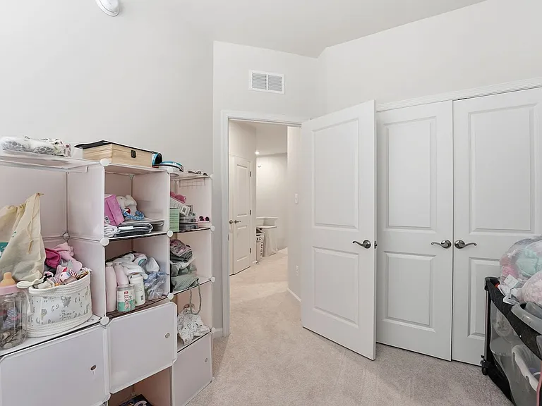 6066 Beake St — Photo 19