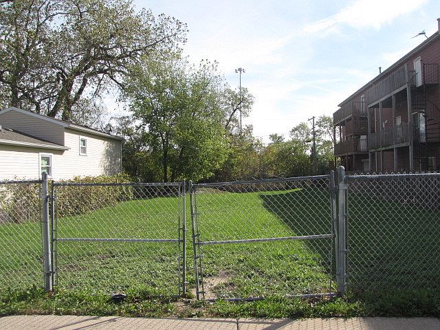 1st image of 10845 S Vincennes Ave