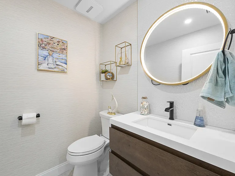 17235 Bay St — Photo 15