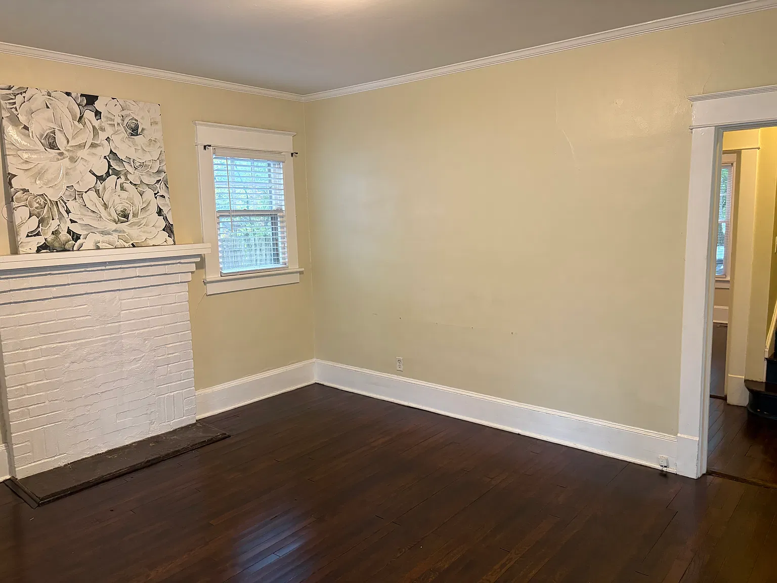 3 bed, 1320 sqft, $2,100 — Photo 3