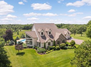 9721 Frontier Ln, Lakeville, MN 55044