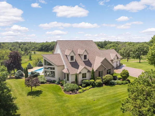 9721 Frontier Ln, Lakeville, MN 55044