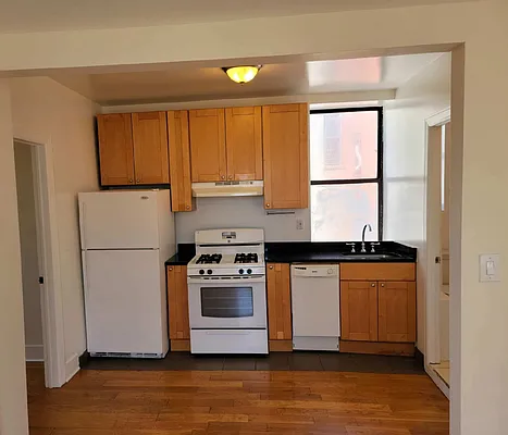 Rented by Corcoran | media 12