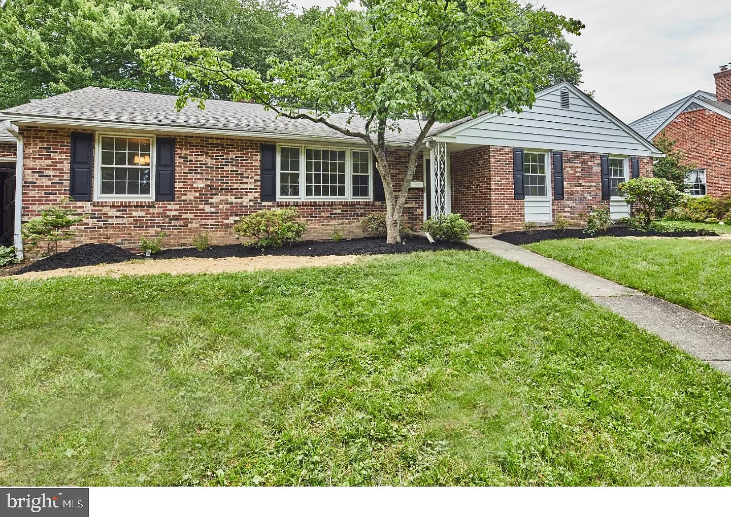 3 bed, 2000 sqft, $3,645 — Photo 1