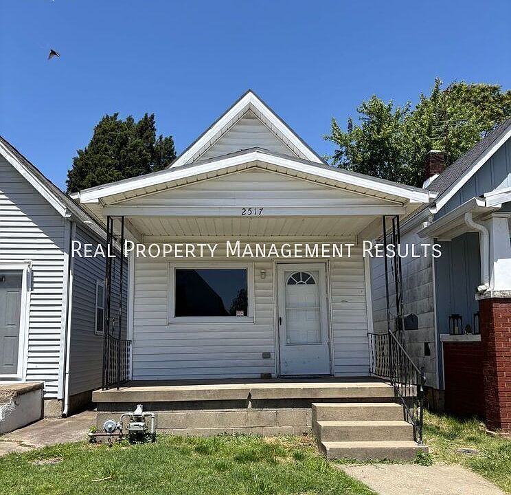 1st image of 2517 W Illinois St