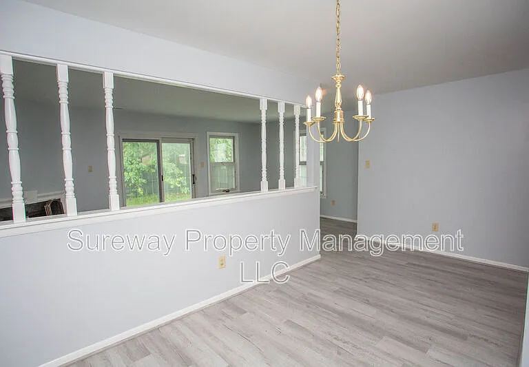 12 Grant Ln — Photo 13