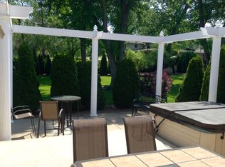 501 Springfield Rd, Columbiana, OH 44408