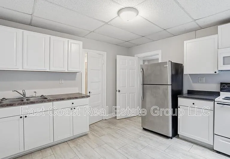 207 N Mulberry St — Photo 11