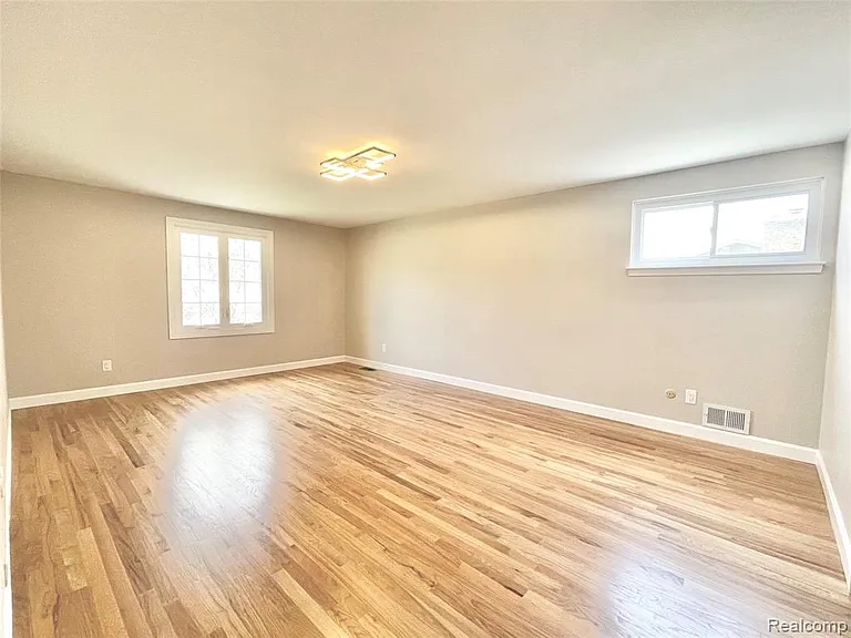 600 Sedgefield Dr — Photo 16