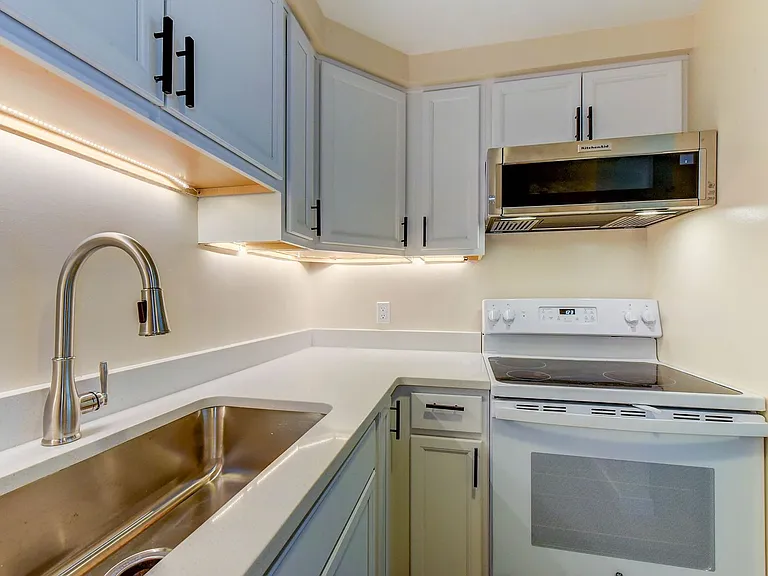 2700 4th Ave #603 — Photo 10