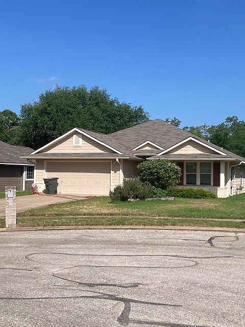 1st image of 2704 Barronwood Dr