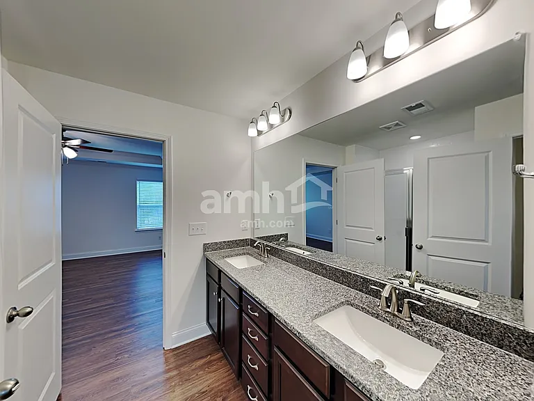 6201 Bridlewood Ln — Photo 14