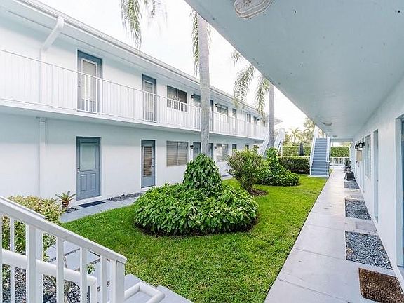 4th image of 2050 NE 39th Street #102