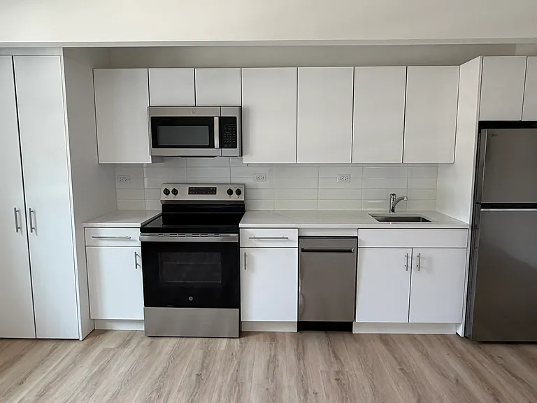 39-38 47th Ave #210 — Photo 4