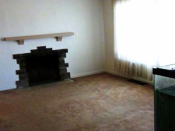 4th image of 636 Burns Ave