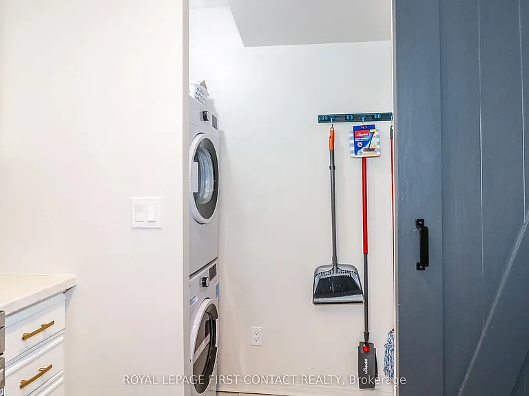 140 Dunlop St E #309 — Photo 16