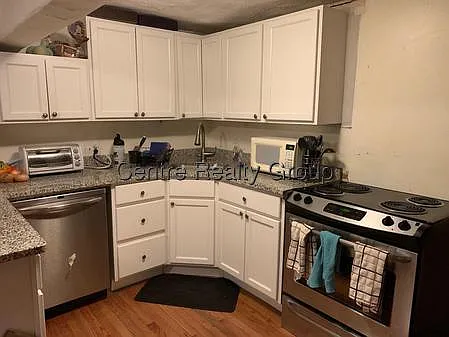 Building Photo - 76 Egmont St #B