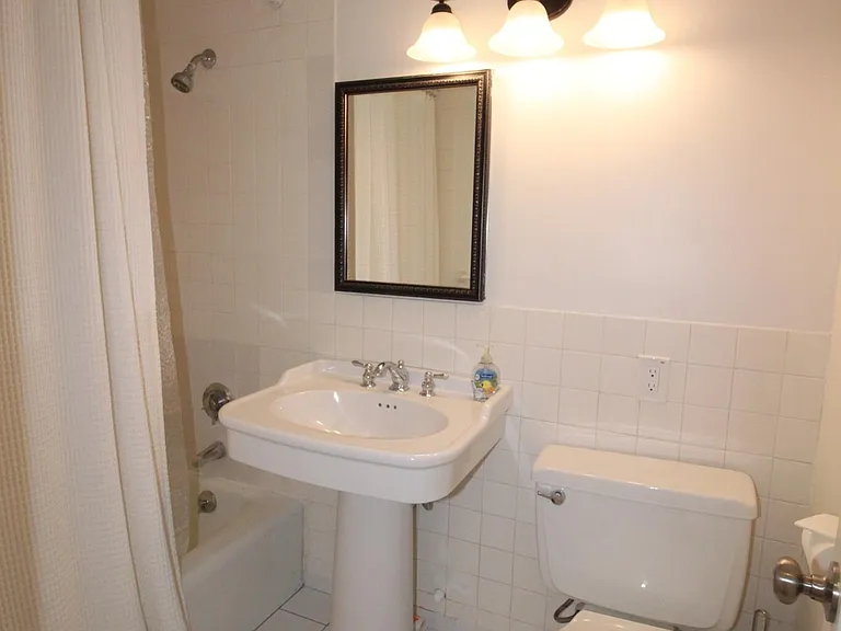 65 E India Row #35C — Photo 19