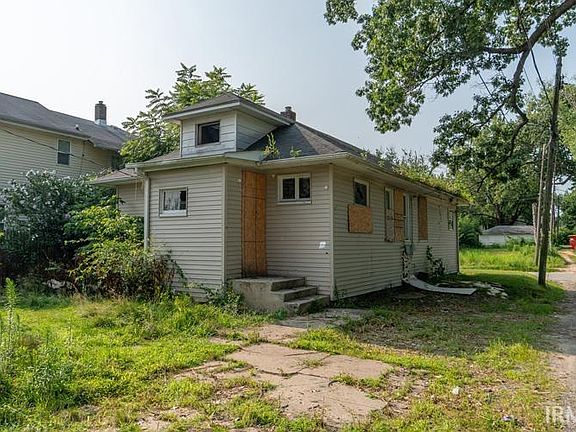 4th image of this home