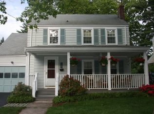 210 Griswold Dr, West Hartford, CT 06119