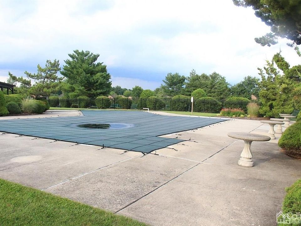214 Westgate Dr, Edison, NJ 08820 Zillow
