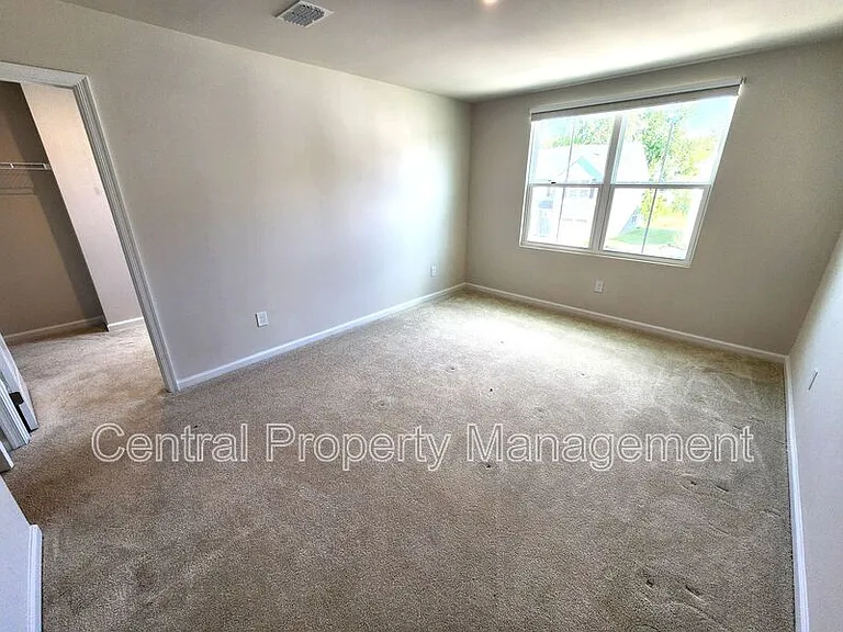 165 Sarnesfield Way — Photo 23