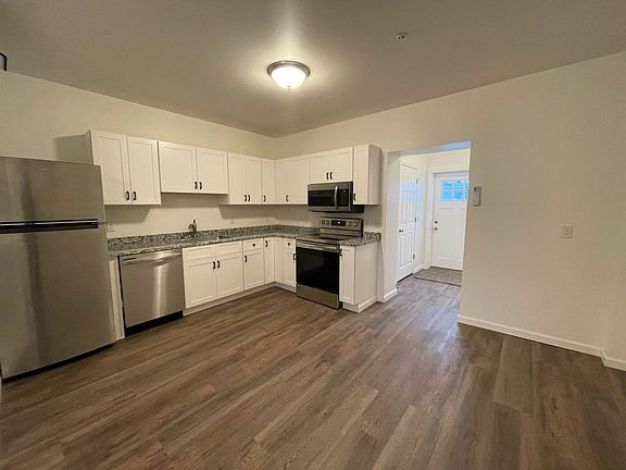 2nd image of 355 Saylor St #7