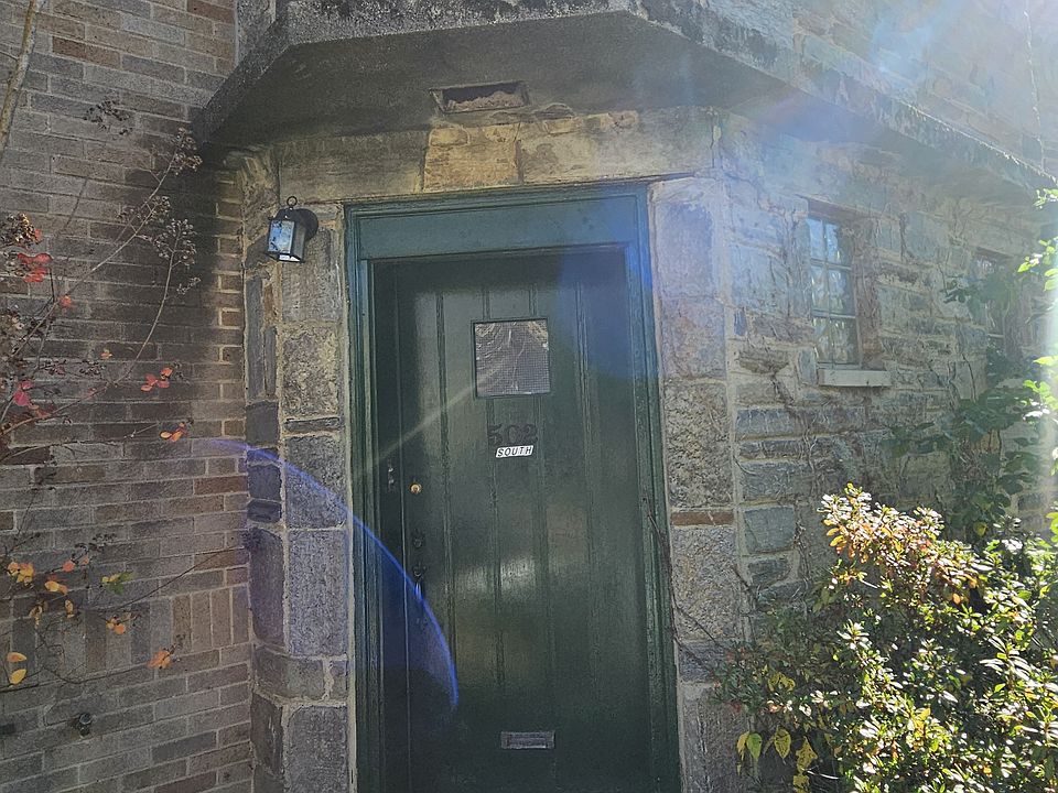 1st image of 502 S Pleasant Pl #1