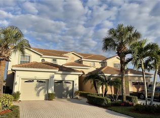 6898 Sterling Greens Ct APT 202, Naples, FL 34104