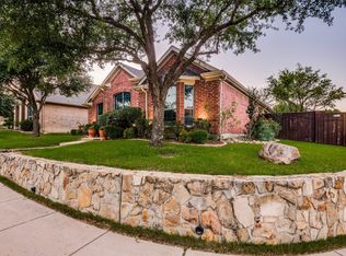 401 Castle St, Desoto, TX 75115