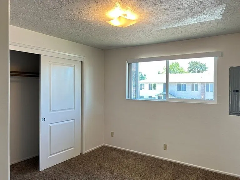 1125 Wyatt Ave — Photo 20