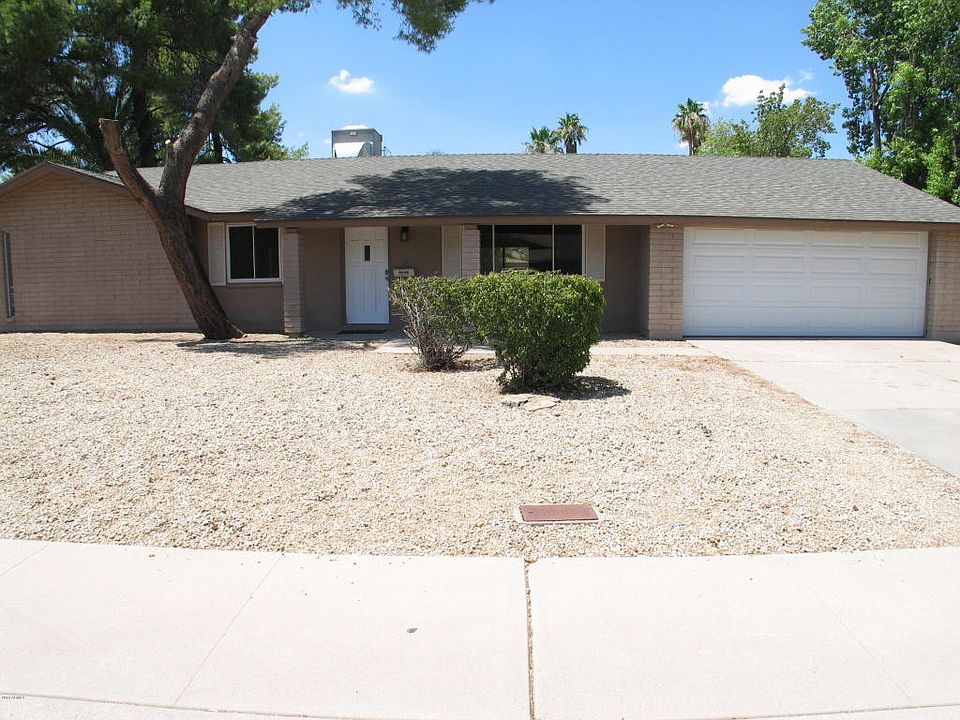 1st image of 3008 E Sierra St