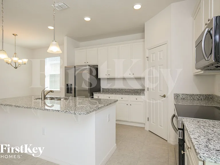 1227 Ponca Rd — Photo 7