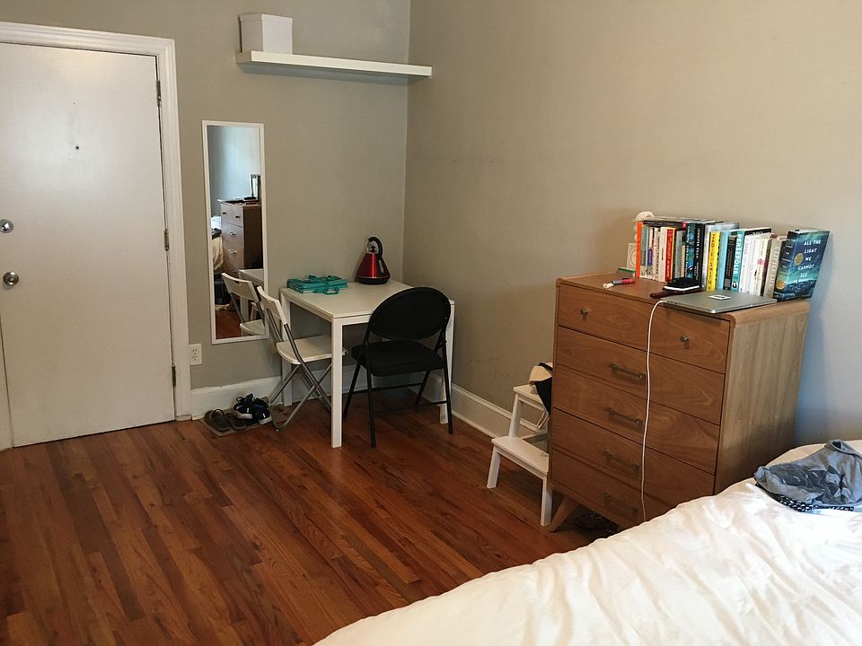 2nd image of 1525 Spruce St #41