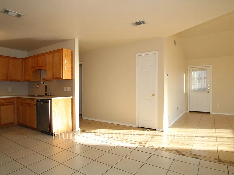 4403B July Dr — Photo 8