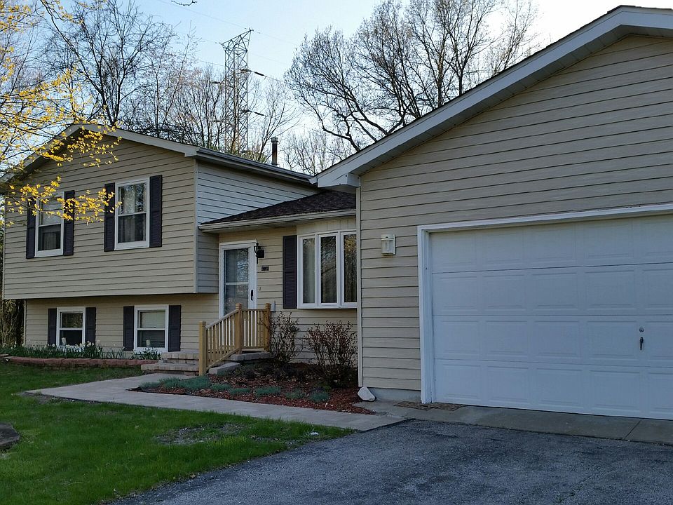 1st image of 37510 N Lake Crest St