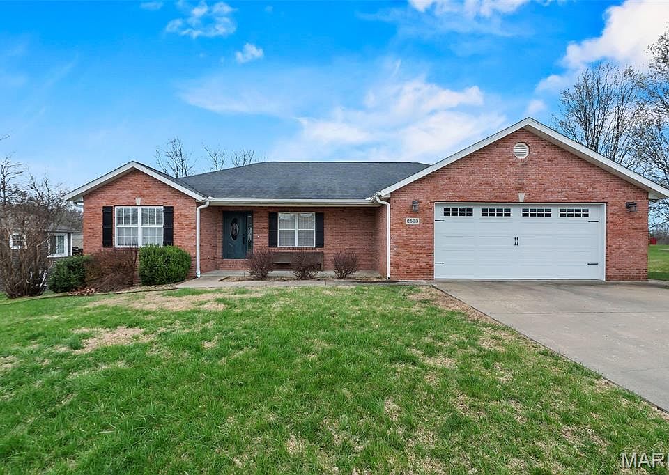 1st image of 2533 Diana Dr