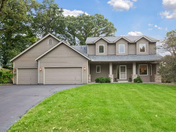 1929 Woodstone Dr, Victoria, MN 55386