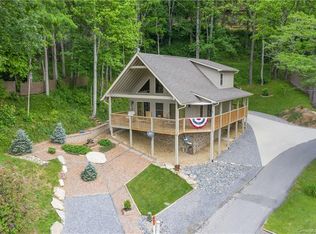 89 Rolling Ln, Maggie Valley, NC 28751