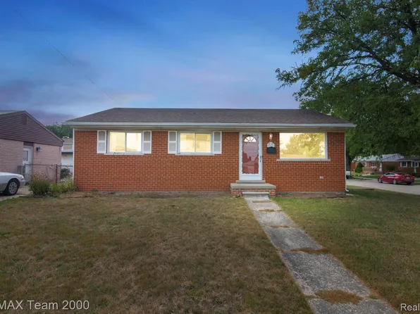 6557 Huntleigh St, Garden City, MI 48135