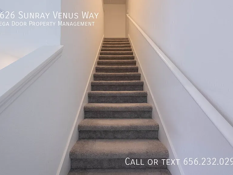 2626 Sunray Venus Way — Photo 15